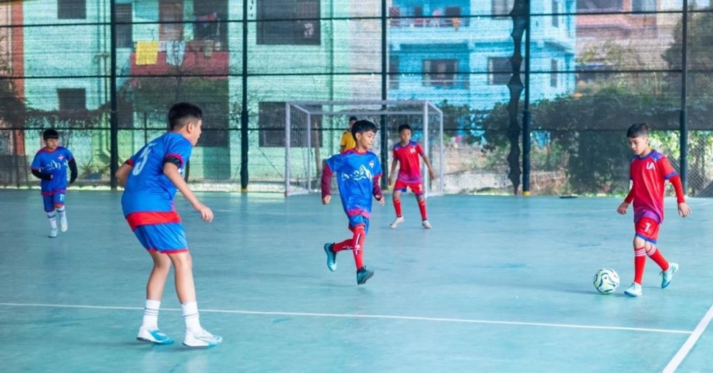 एलए र लोयल्टी उपाधिनजिक